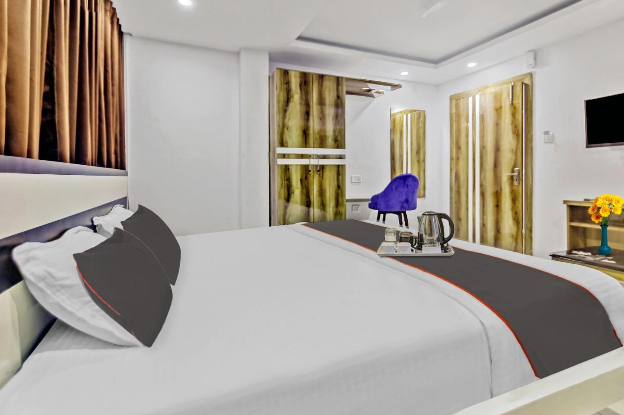 Capital O The Jumar Hotel Silwai Exterior photo